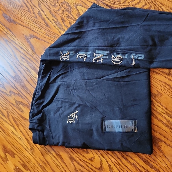 Nike Other - Nike LA King James Loose Fit Nike Long Sleeve Tee